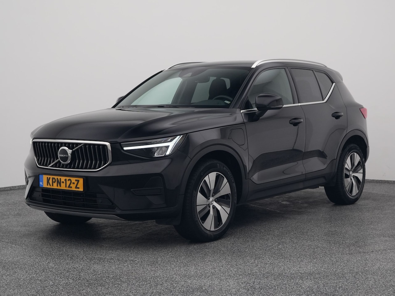 Volvo XC40 - 1.5 T4 Recharge Inscription | H&K | KEYLESS | CAMERA | STOELVERW. - AutoWereld.nl