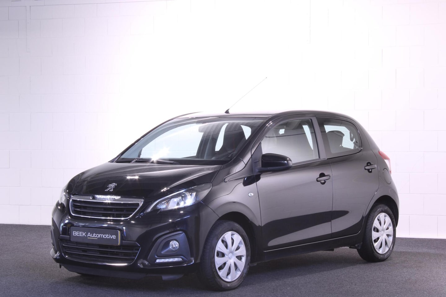 Peugeot 108 - 1.0 VTi Active | Automaat | NAP | Airco - AutoWereld.nl
