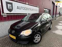 Volkswagen Polo - 1.2 Optive // Airco // NW APK //