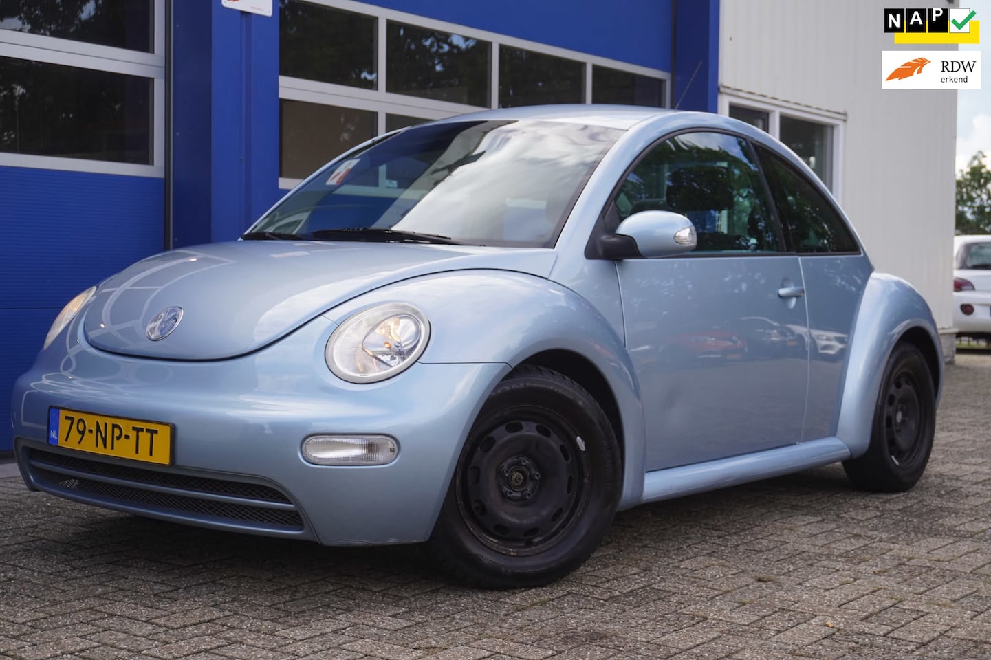 Volkswagen New Beetle - 1.6 - AutoWereld.nl