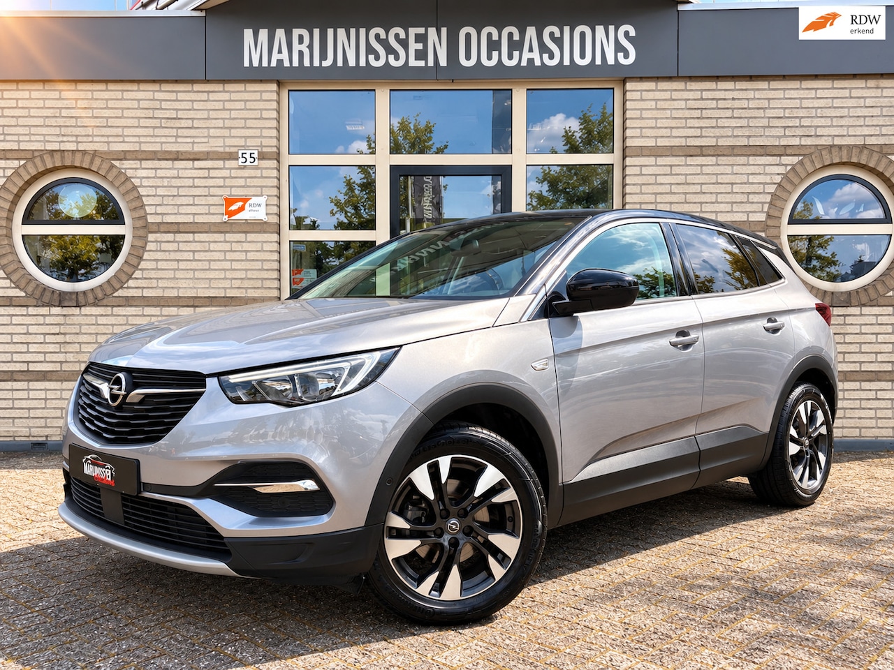 Opel Grandland X - 1.2 Turbo Innovation |Cam|Carplay|PDC| - AutoWereld.nl