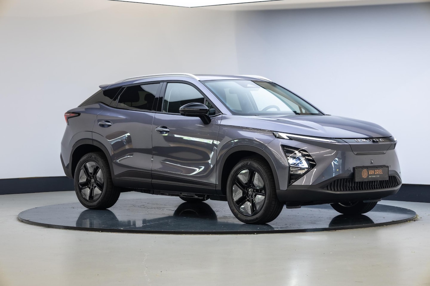 Omoda 5 - EV Premium 61 kWh 360 camera | Stoel vent. | ACC | 7 jaar fabrieksgar. - AutoWereld.nl