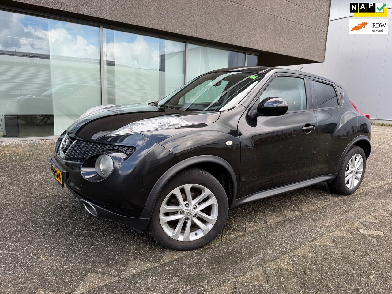 Nissan Juke - 1.6 Acenta climat.AUTOMAAT BJ 1-2012. APK 2-2027 - AutoWereld.nl
