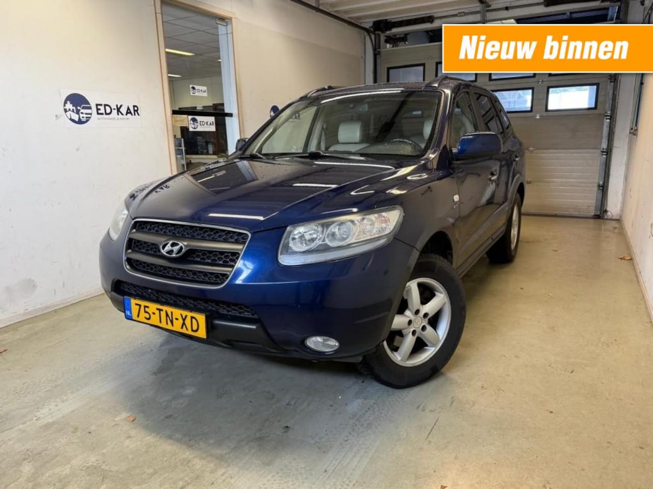 Hyundai Santa Fe - 2.7i V6 4WD Style AUT LEER CLIMA LMV PDC NAP APK 7-2027 - AutoWereld.nl