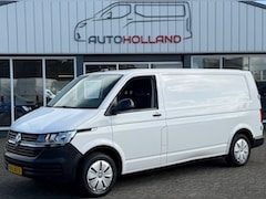 Volkswagen Transporter - 2.0 TDI 81KW 110PK L2H1 EURO 6 AIRCO/ CRUISE CONTROL/ TREKHAAK/ RVS IMPERIAAL/ 100% DEALER