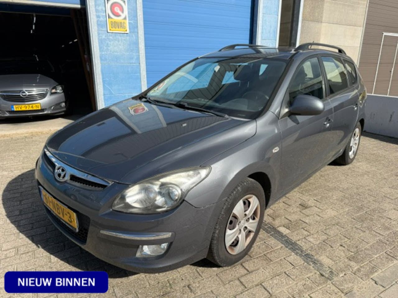 Hyundai i30 CW - 1.4i Blue Dynamic 2010 NAP 288.824km Ideaal voor export. Rijdt en schakelt goed. APK is ve - AutoWereld.nl