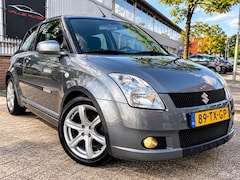 Suzuki Swift - 1.3 Exclusive AUTOMAAT AIRCO PDC KEYLESS NAP