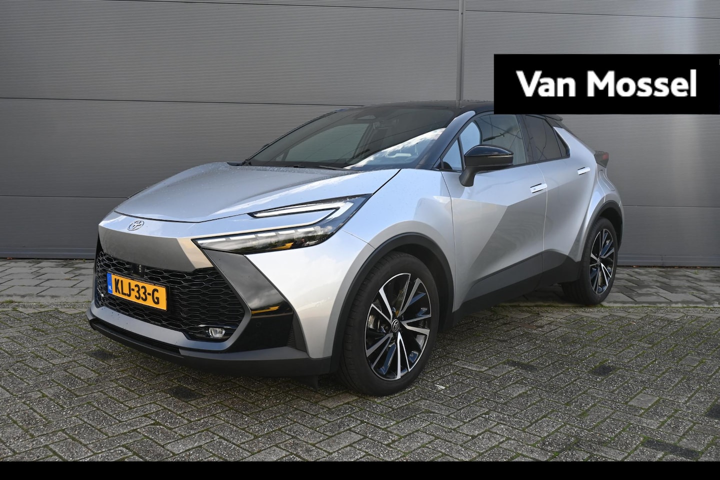 Toyota C-HR - 1.8 Hybrid 140 Dynamic | 10 jaar Garantie | Camera | Navi | JBL | Sportstoelen | Ambient L - AutoWereld.nl