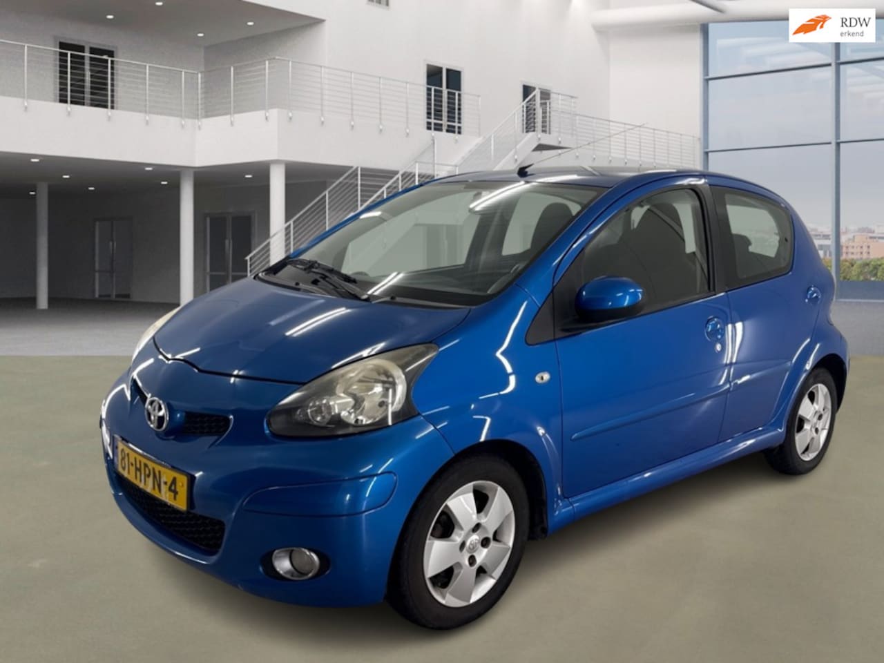 Toyota Aygo - 1.0-12V Dynamic Blue AUTOMAAT AIRCO 2 X SLEUTELS - AutoWereld.nl