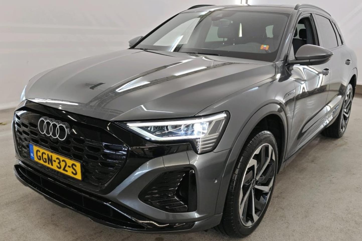Audi Q8 e-tron - 50 QUATRRO S-LINE 95 kWh 94% SOH VOL UITGEVOERD - AutoWereld.nl
