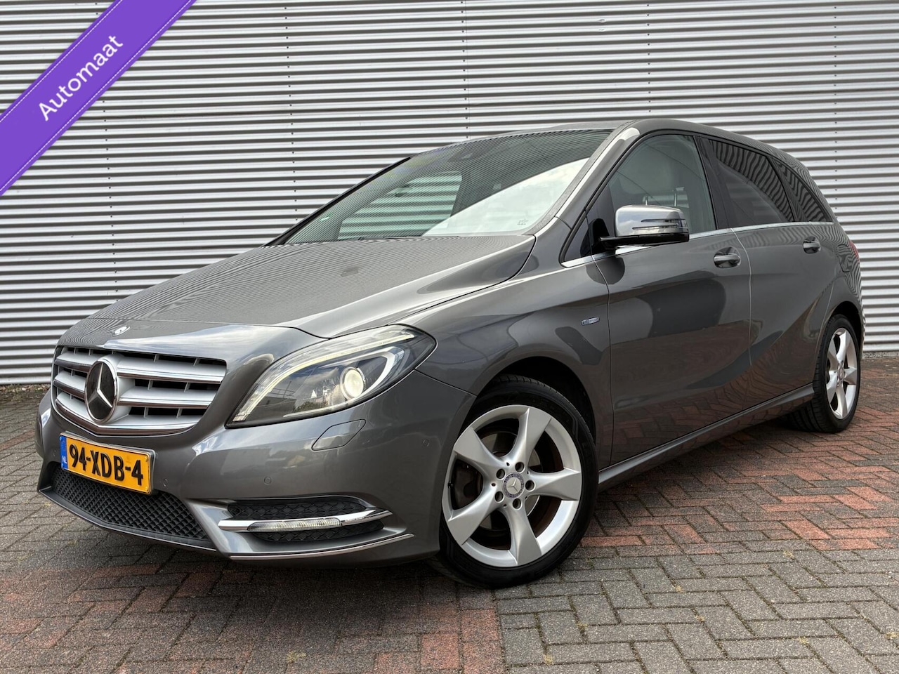 Mercedes-Benz B-klasse - B200 Autom Airco Cruise Leer Led Camera 12 NL Auto Hoge Instap Perfecte Staat Vol Opties - AutoWereld.nl