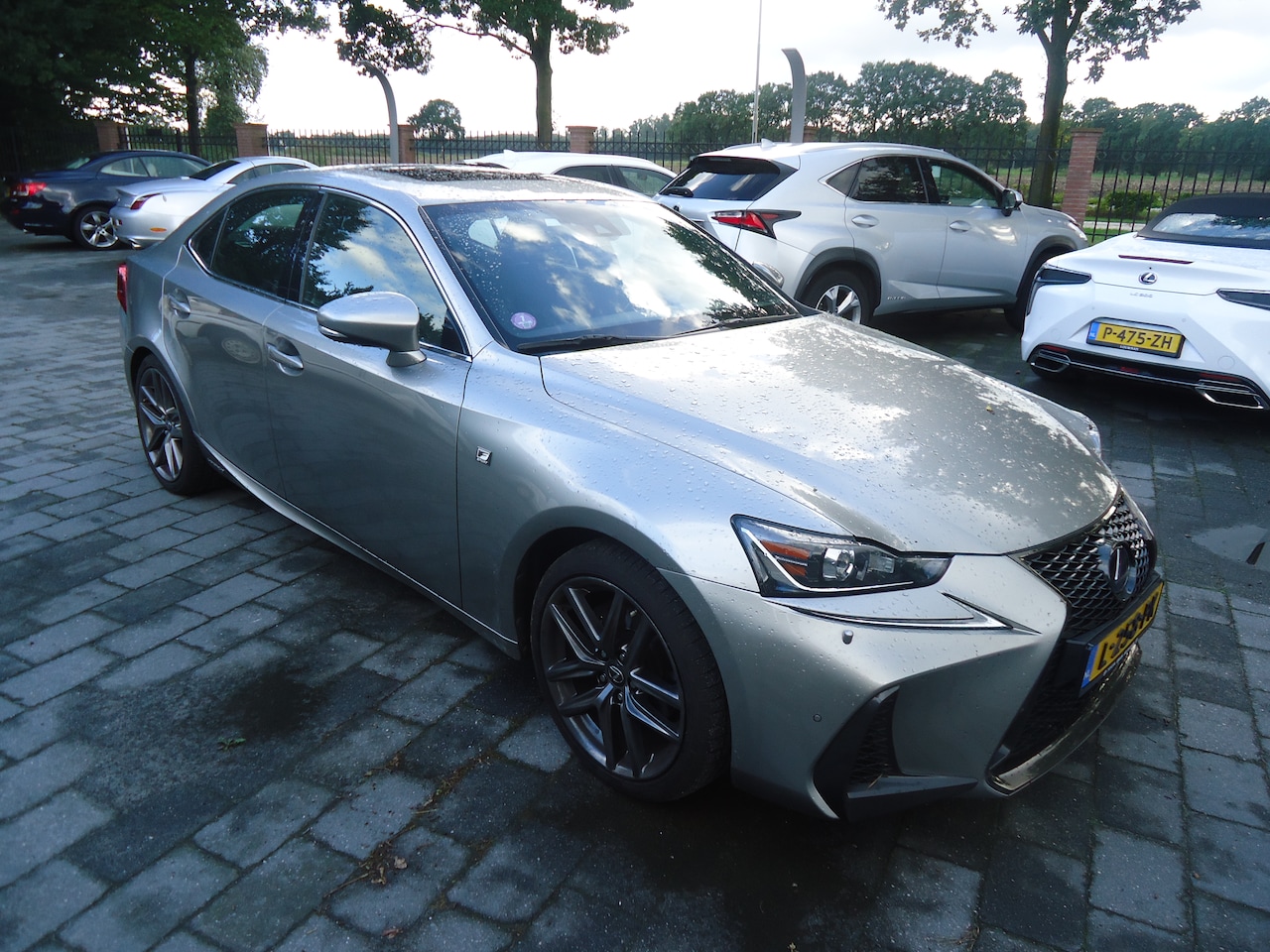 Lexus IS - 300h Hybrid F-Sport Line UNIEK FACELIFT F SPORT