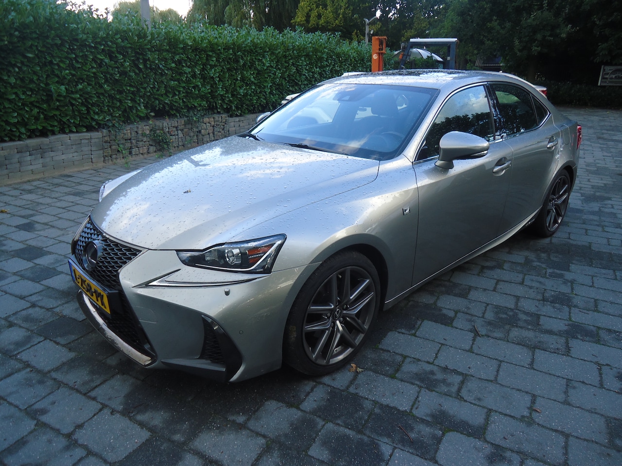 Lexus IS - 300h Hybrid F-Sport Line UNIEK FACELIFT F SPORT - AutoWereld.nl