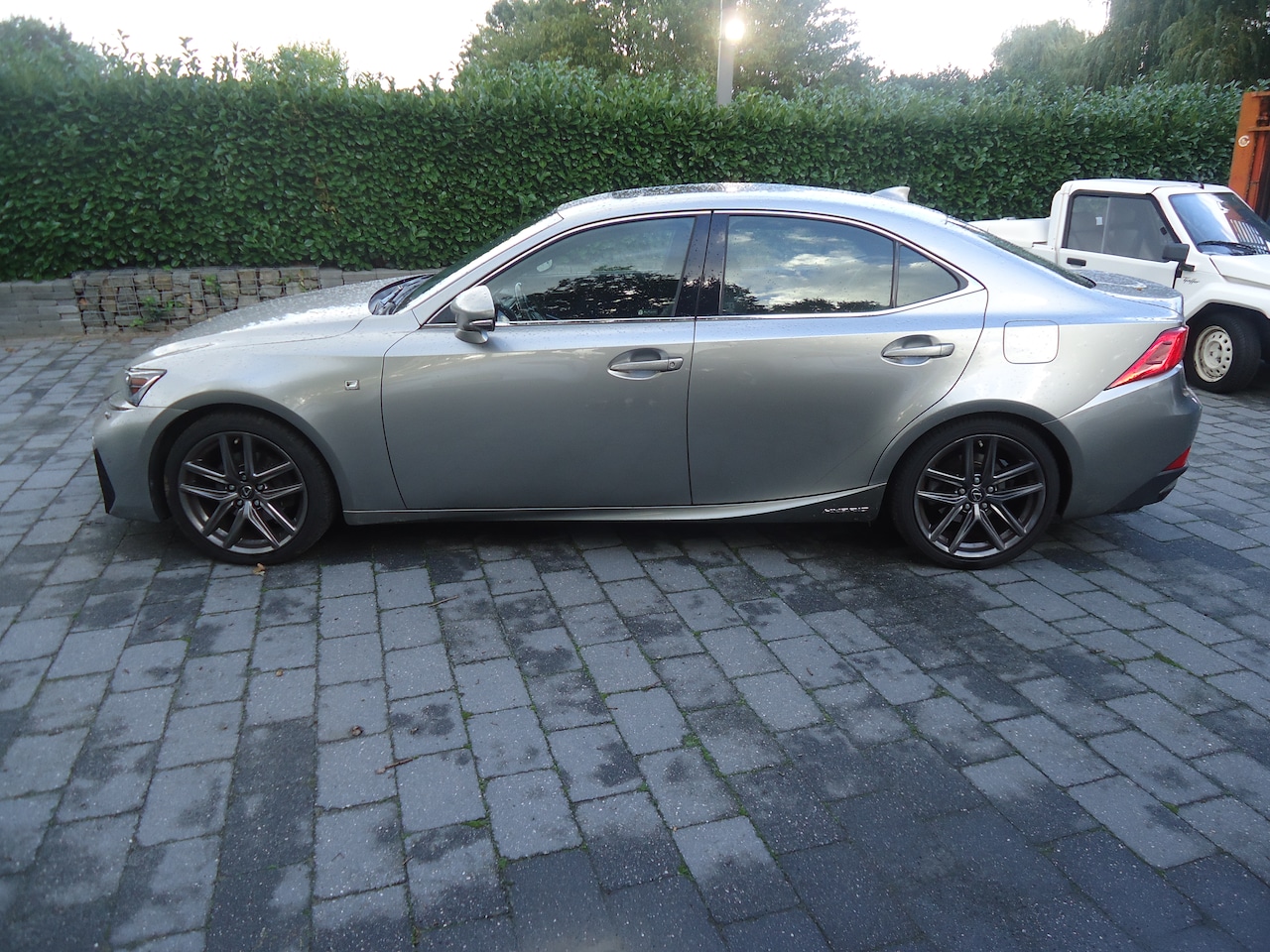Lexus IS - 300h Hybrid F-Sport Line UNIEK FACELIFT F SPORT
