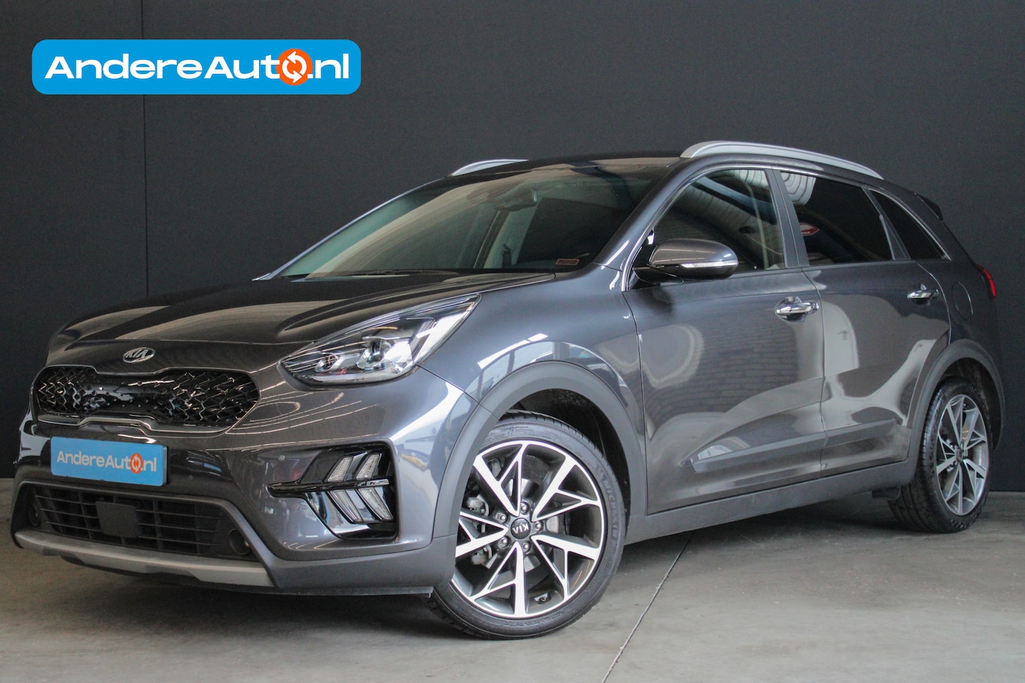 Kia Niro - 1.6 GDi Hybrid DynamicPlusLine |nieuw onderhoud|stoel/stuurverwarming|JBL|keyless|navigati - AutoWereld.nl