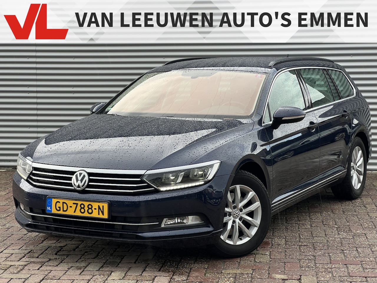 Volkswagen Passat Variant - 1.6 TDI Comfortline | Nieuw Binnen! | Trekhaak | Camera | Stoelverwarming - AutoWereld.nl