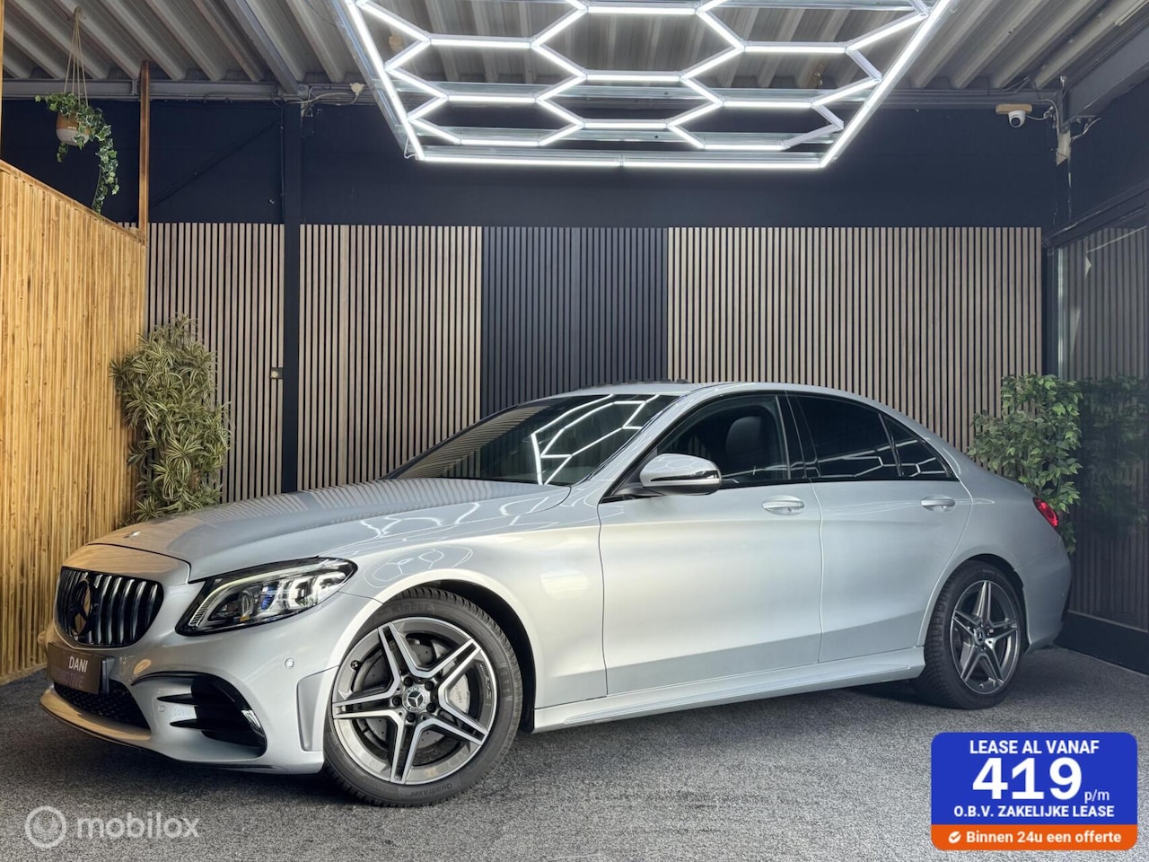 Mercedes-Benz C-klasse - 180 Business Solution AMG|Led|Cam|Pano|Pdc - AutoWereld.nl