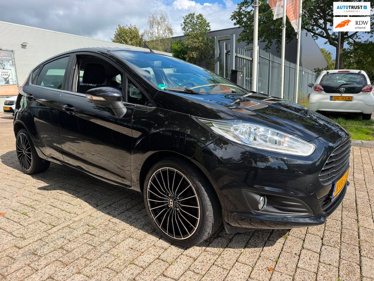 Ford Fiesta - 1.6 Ti-VCT Titanium AUTOMAAT 5 deurs, airco, cruise, elec pakket , nwe distributie, grote - AutoWereld.nl