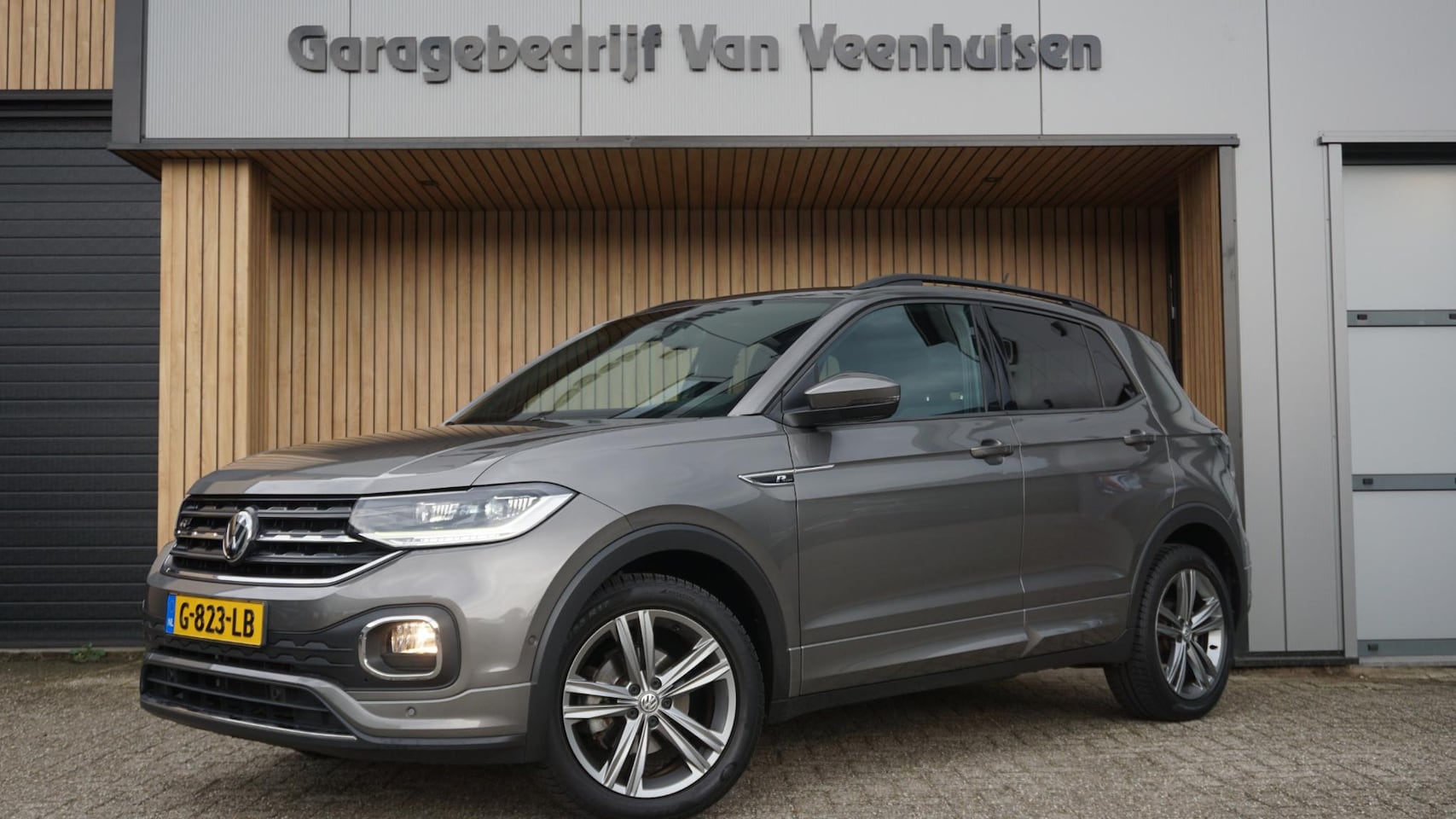 Volkswagen T-Cross - 1.0 TSI 115pk 2x R-line Virtual Cockpit LED Keyless Adap.Cruise 17 inch LM 1e Eigenaar *NL - AutoWereld.nl