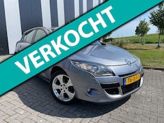 Renault Mégane - 1.6 Dynamique Keyless-Xenon-Clima-Navi-Cruise-Lmv-Trekhaak