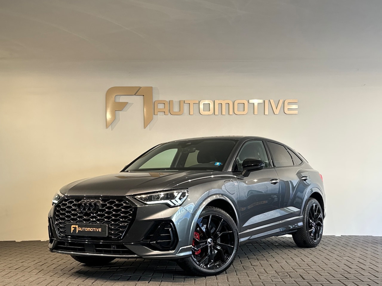 Audi Q3 Sportback - 45 TFSI e S Edition RS Look|ACC|Lane|Camera|Dodehoek| - AutoWereld.nl