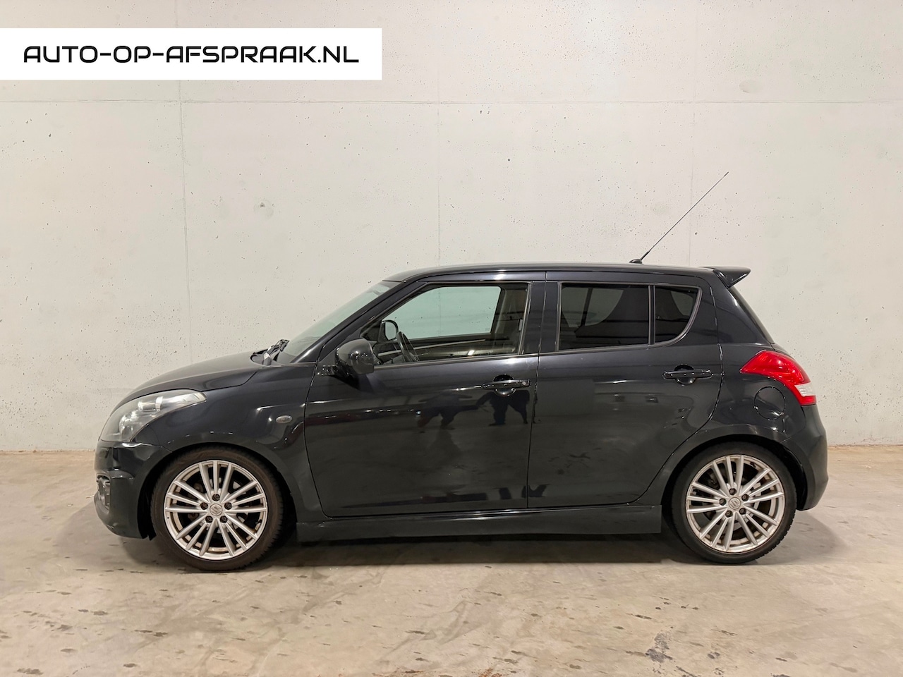 Suzuki Swift - 1.6 Sport 5drs. Facelift Clima Stoelverw. APK NAP Sport - AutoWereld.nl