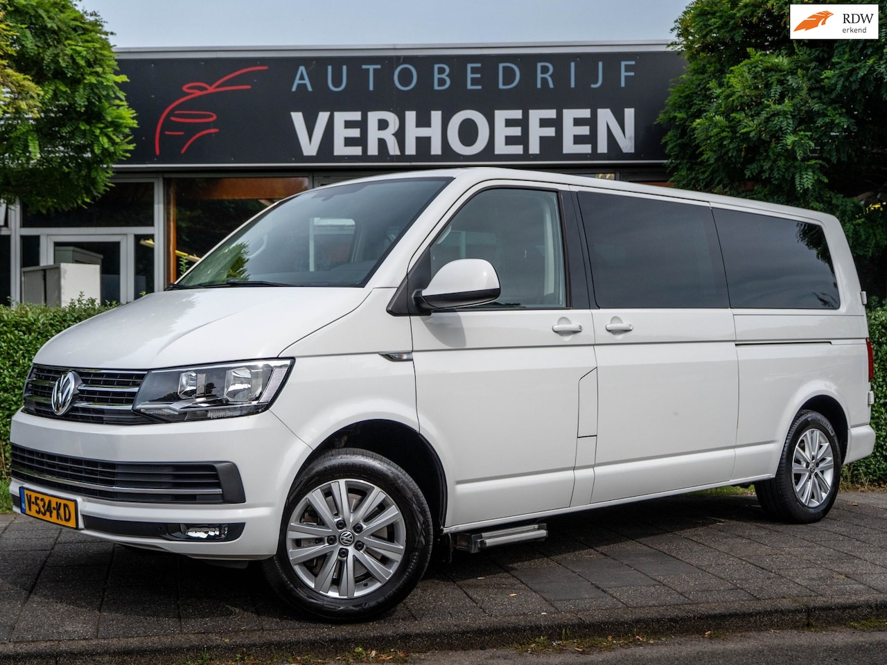 Volkswagen Transporter - 2.0 TDI L2H1 DC 4MOTION | AUTOMAAT | 8 PERS | LEDER | APPLE CARPLAY | FULL OPTION ! - AutoWereld.nl