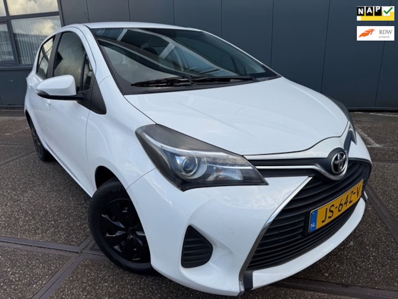 Toyota Yaris - 1.0 VVT-i Aspiration | Bluetooth | Apk | Nap | Airco | - AutoWereld.nl