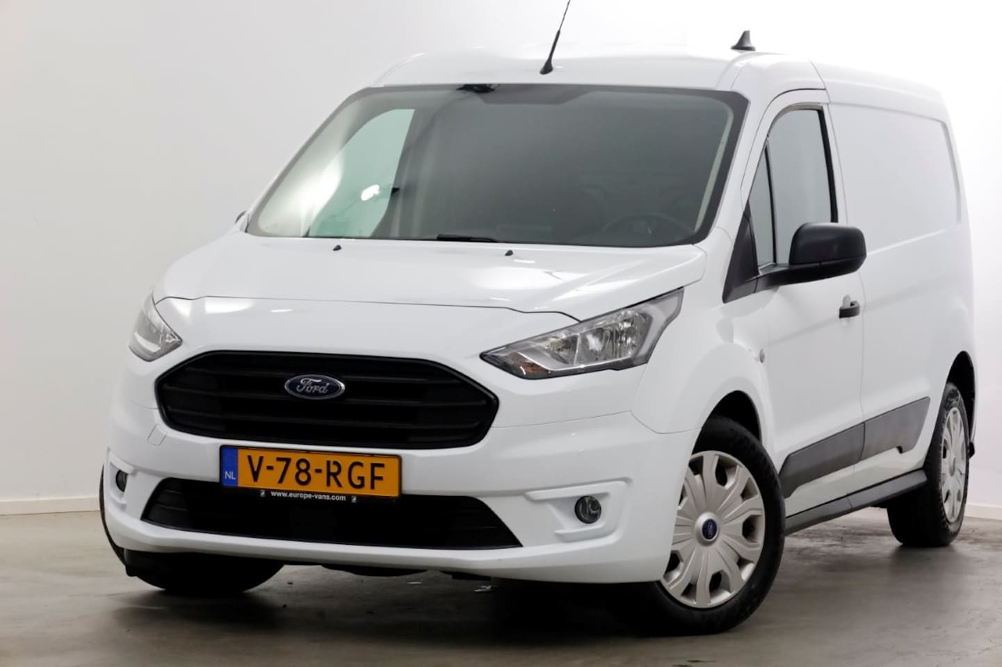 Ford Transit Connect - 1.0 EcoBoost 100pk Benzine L2 Trend Airco/Camera/Navi 02-2022 - AutoWereld.nl