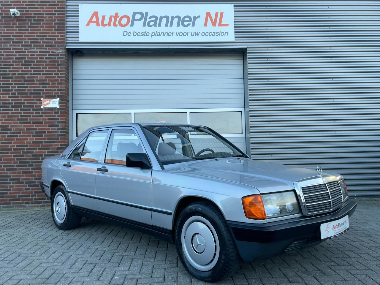 Mercedes-Benz 190-serie - 2.5 D! Automaat! Schuifdak! - AutoWereld.nl