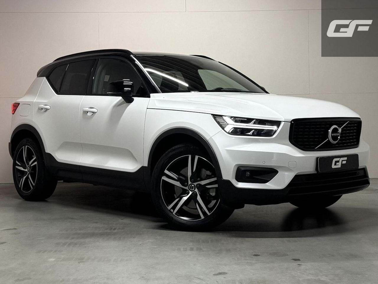 Volvo XC40 - 1.5 T5 Recharge R-Design Carplay Navi Cruise Camera Trekh. - AutoWereld.nl