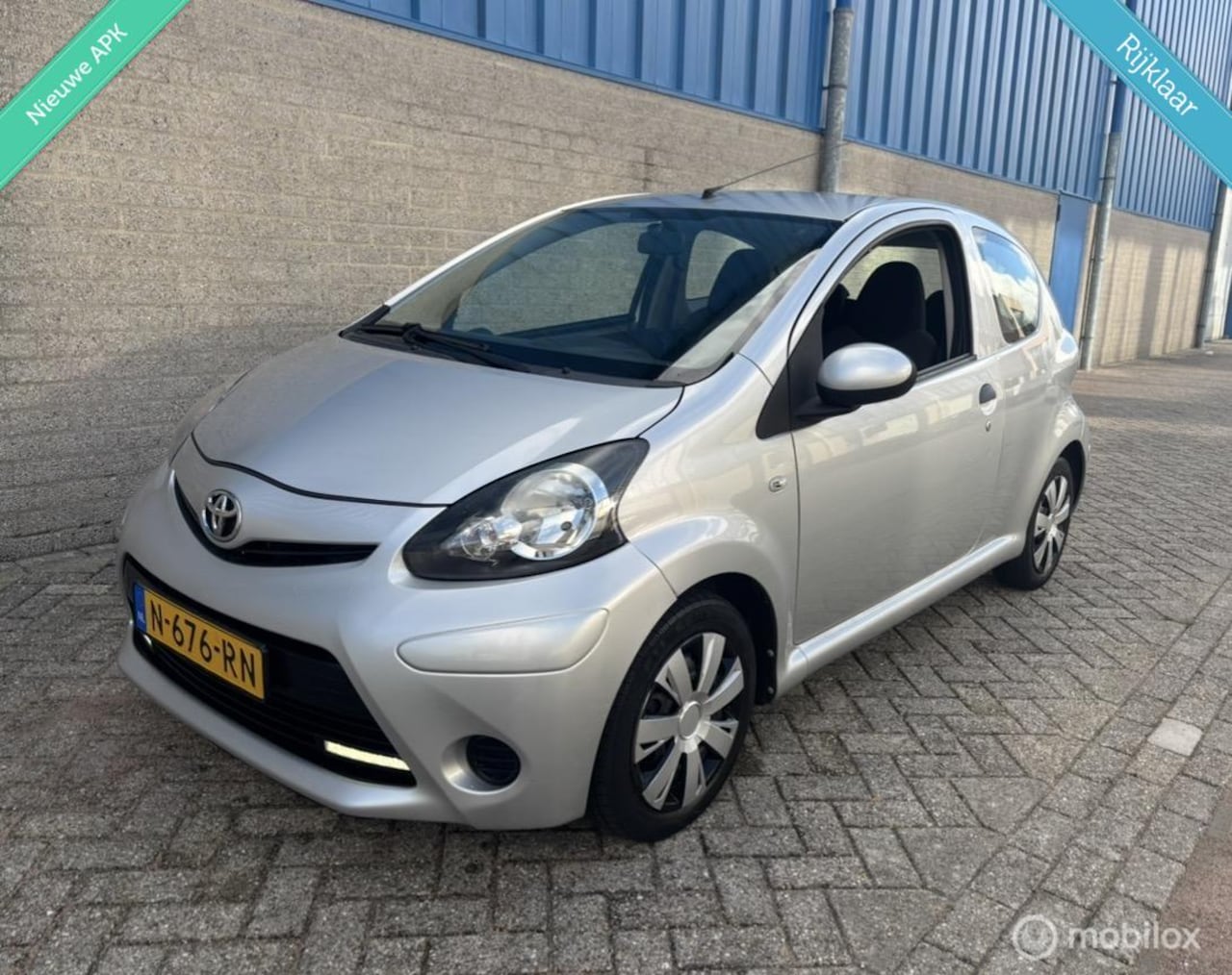 Toyota Aygo - 1.0 VVT-i Aspiration LED|NW Apk|Airco|ElekPakket|Nette Auto|Centrale Deur| - AutoWereld.nl