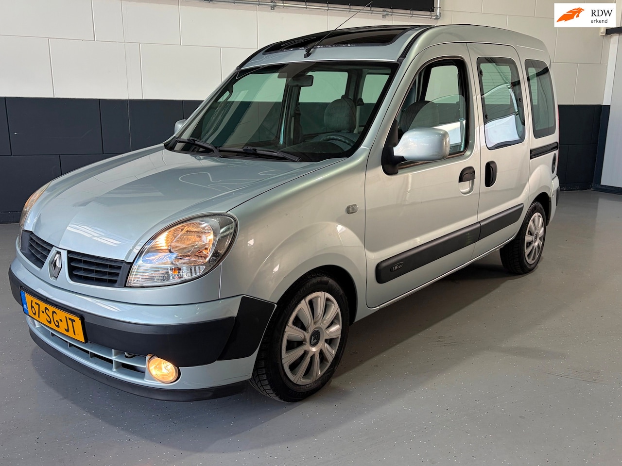 Renault Kangoo - 1.6-16V Privilège rolstoel vervoer/ goederen vervoer - AutoWereld.nl