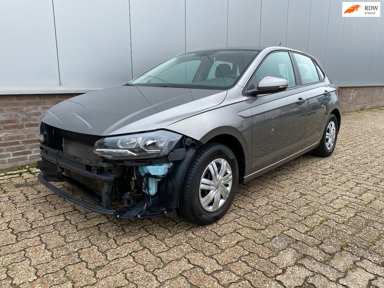 Volkswagen Polo - 1.0 MPI Trendline PDC, Navi ,Airco, Cruise - AutoWereld.nl