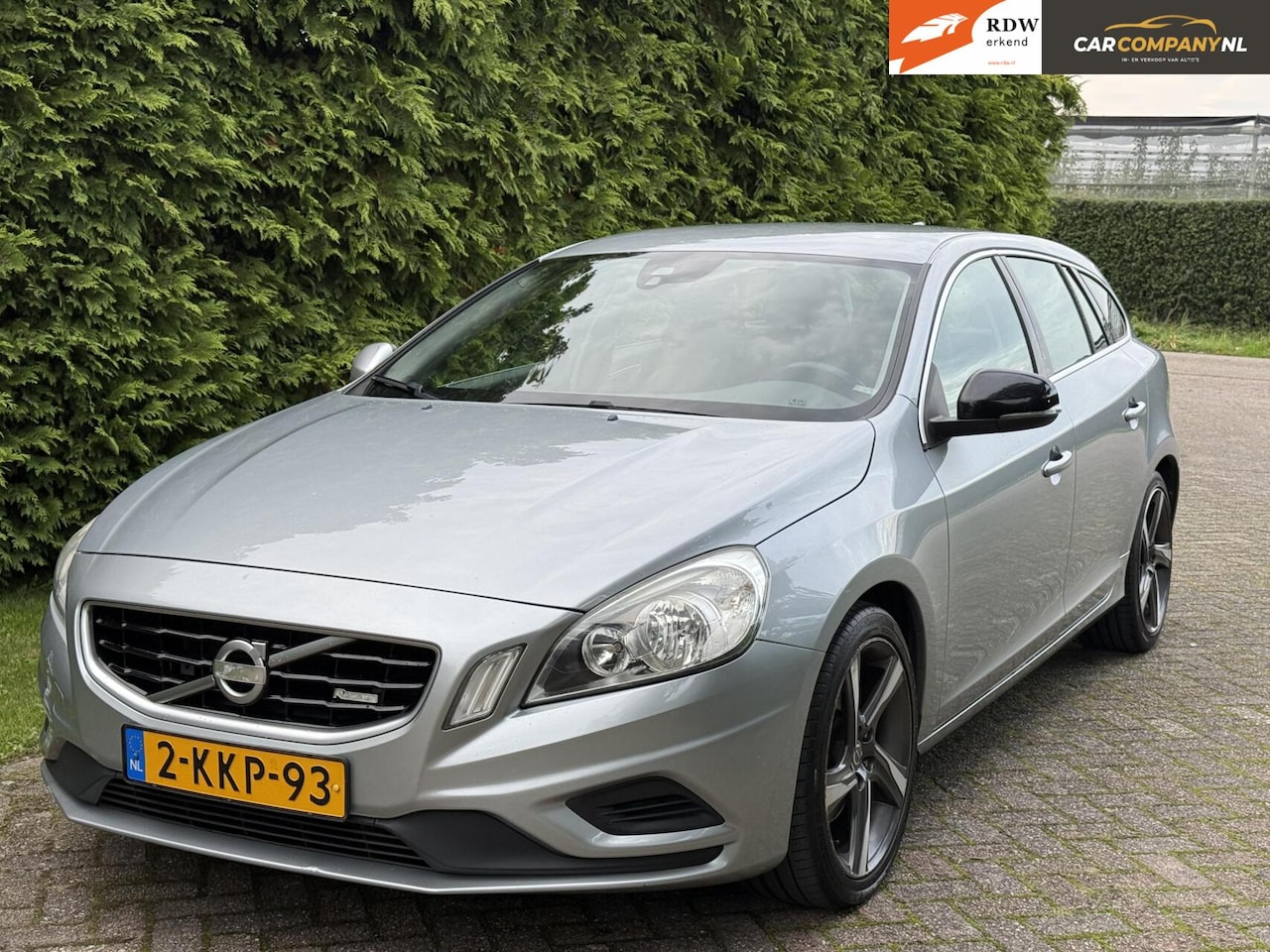 Volvo V60 - 1.6 |R-Design | Automaat | luxe stoelen - AutoWereld.nl