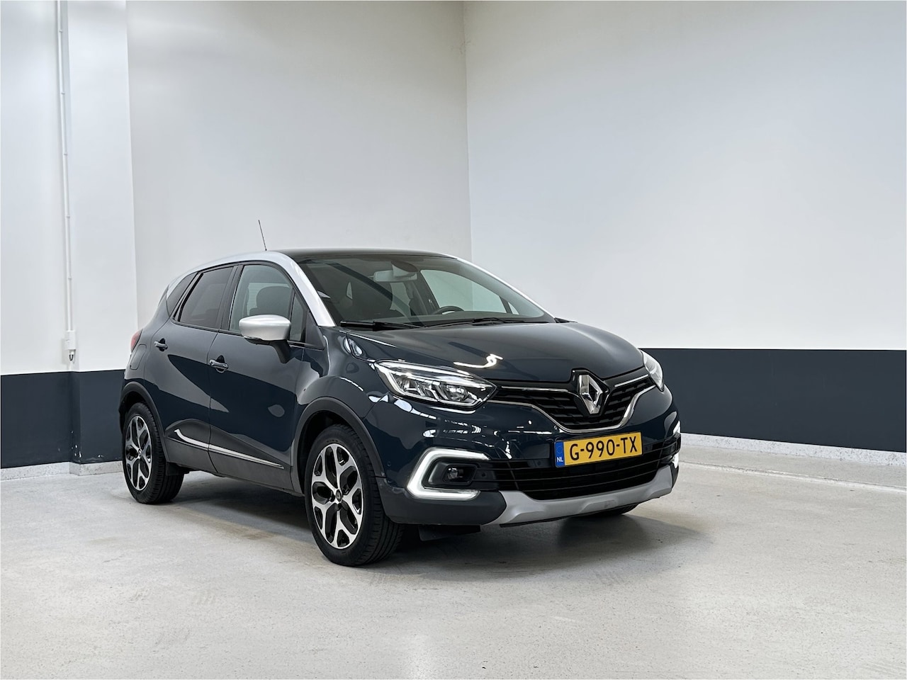 Renault Captur - 1.3 TCe Intens automaat | navigatie| Camera | Trekhaak | PDC | - AutoWereld.nl