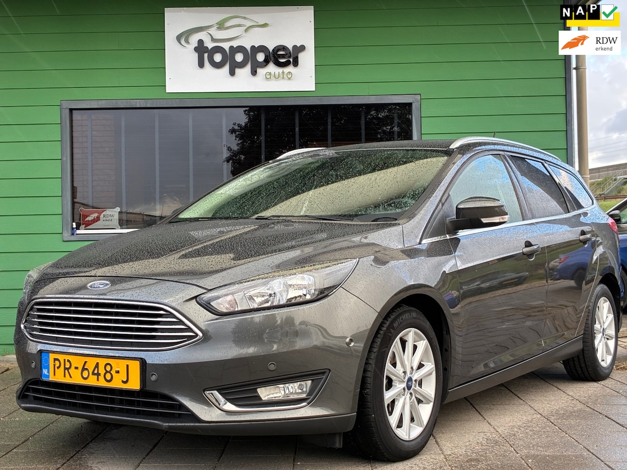 Ford Focus Wagon - 1.0 Titanium|2e Eigenaar|D-riem v.v.|CruiseControl|Climatronic|Trekhaak|NAP|PDC|Nieuwe APK - AutoWereld.nl