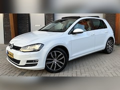 Volkswagen Golf - 1.4 TSI Highline PANO/ACC/STOELVW/LED/NAVI