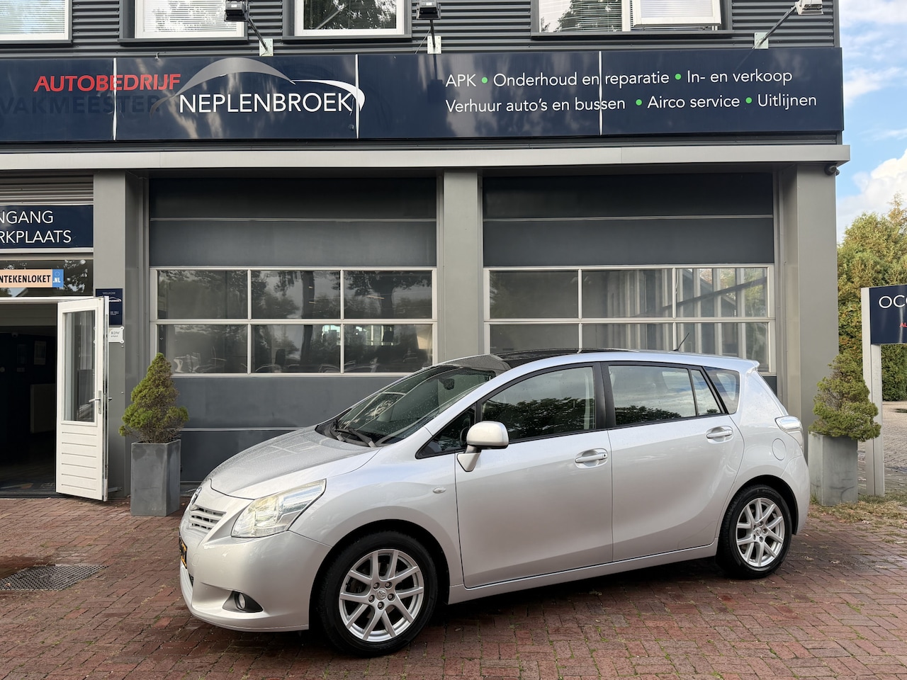 Toyota Verso - 1.8 VVT-i Aspiration 7p. Bj 2009 Dealer onderhouden 147pk Vol optie - AutoWereld.nl