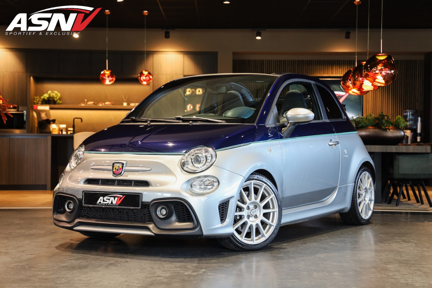 Fiat 500 C - 1.4 T-Jet 695 Abarth Rivale, Riva, 180 PK, AKRAPOVIC/EXHAUST, Automaat, Navigatie, Sport/L - AutoWereld.nl