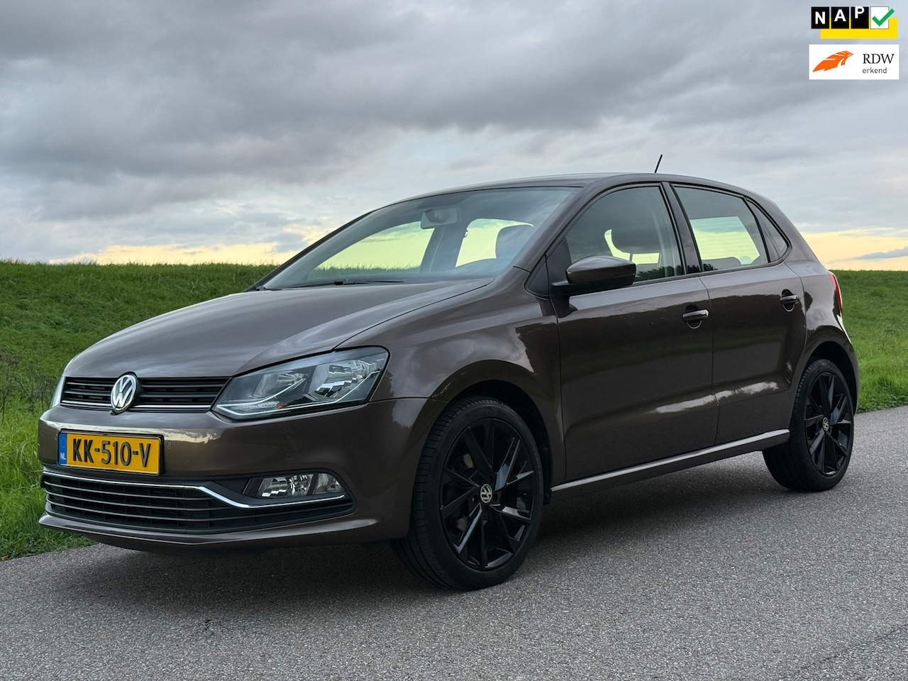 Volkswagen Polo - 1.2 TSI | Automaat | Apple Carplay | 17'' | PDC | NAP - AutoWereld.nl