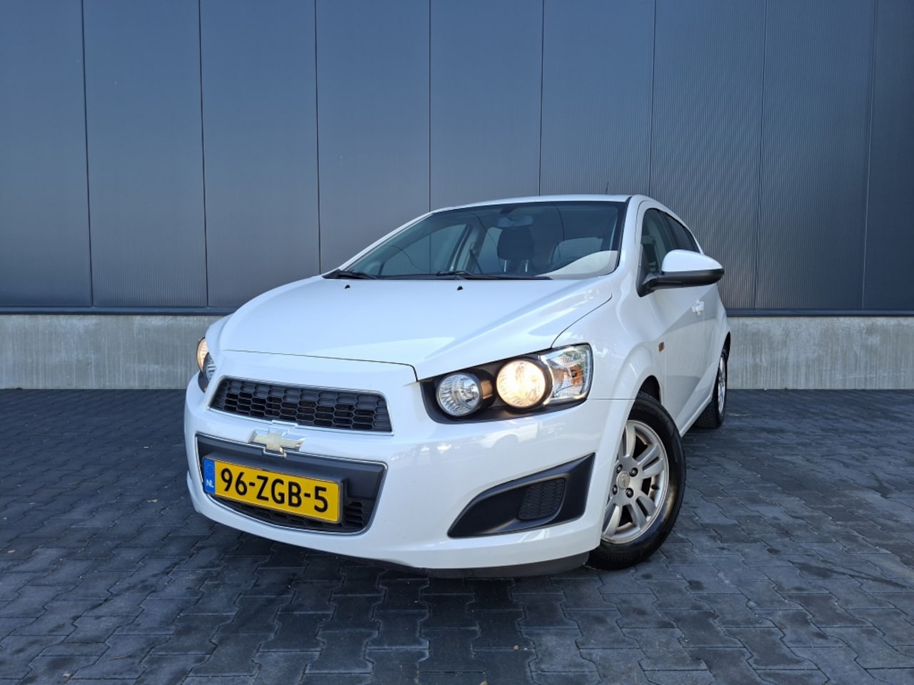 Chevrolet Aveo - 1.2 LT | Airco | Bluetooth | Dealer onderhouden | All seasonbanden | Nette auto | - AutoWereld.nl