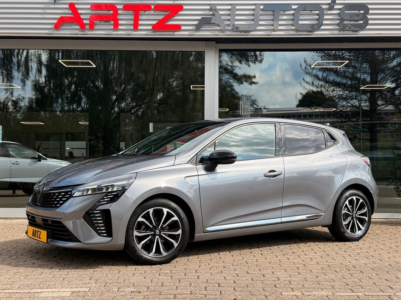 Renault Clio - 1.0 TCe 90 GPF techno | Led | Carplay | Winter pack - AutoWereld.nl