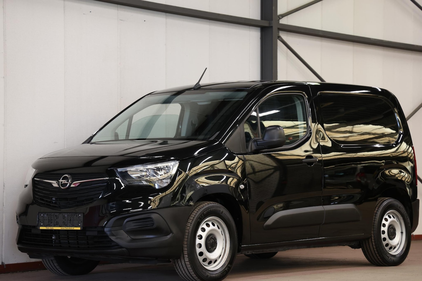 Opel Combo-e - L1H1 50 kWh AIRCO PDC - AutoWereld.nl