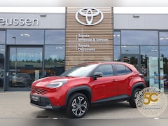 Toyota Yaris Cross - HYBRID 130 FIRST EDITION NIEUW MODEL 2026 DIRECT LEVERBAAR STOEL/STUURVER LED 17'' LM-VELG