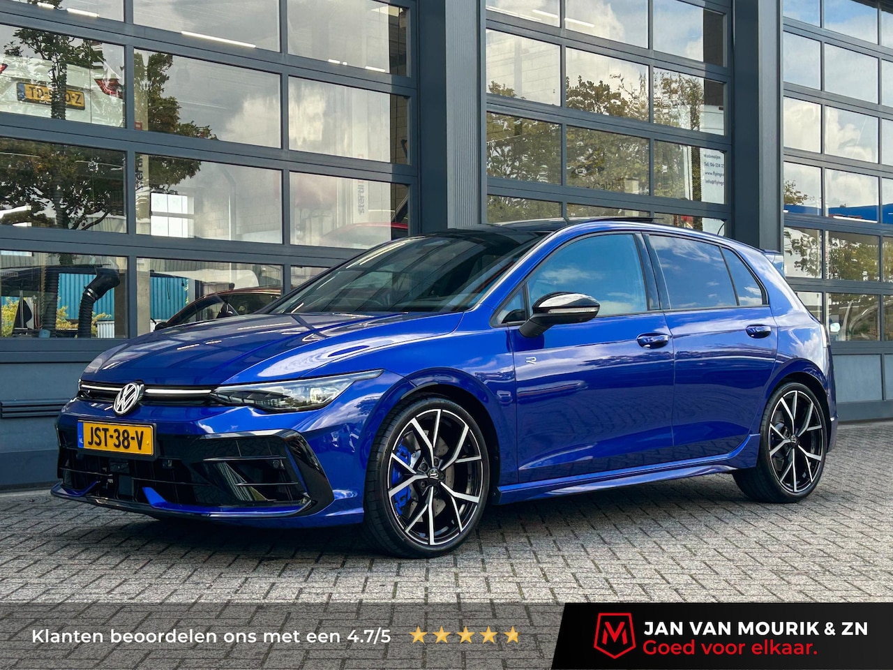 Volkswagen Golf - 2.0 TSI 4Motion R | NL auto | Panoramadak | Akrapovic - AutoWereld.nl