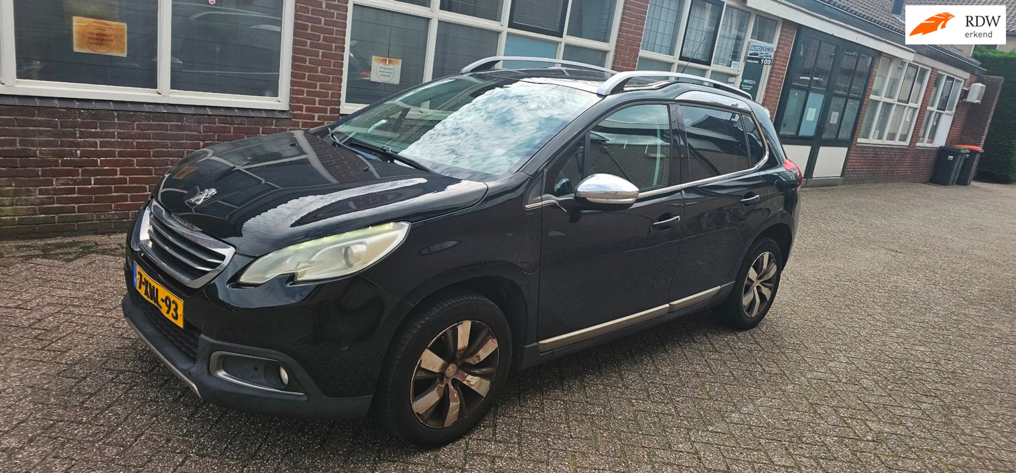 Peugeot 2008 - 1.2 VTi Allure automaat goed lezen - AutoWereld.nl