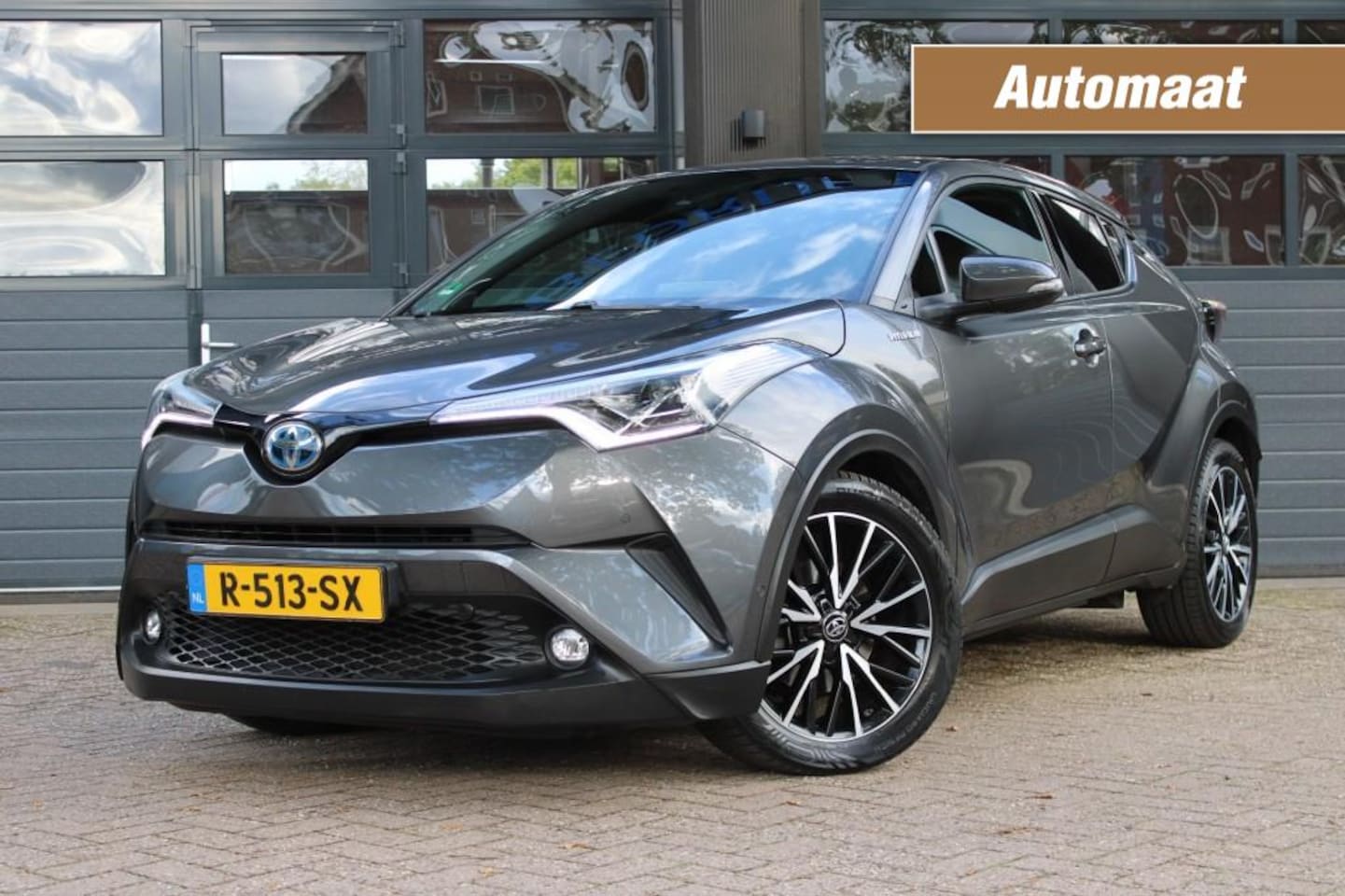 Toyota C-HR - 1.8 HYBRID PREMIUM Stoel/stuurverwarming , Afn. Trekhaak / led. - AutoWereld.nl