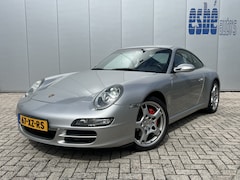 Porsche 911 - 3.8 Carrera S Coupé Tiptronic Xenon Sportstoelen Pasm PCM Classic Apple Carplay + Android