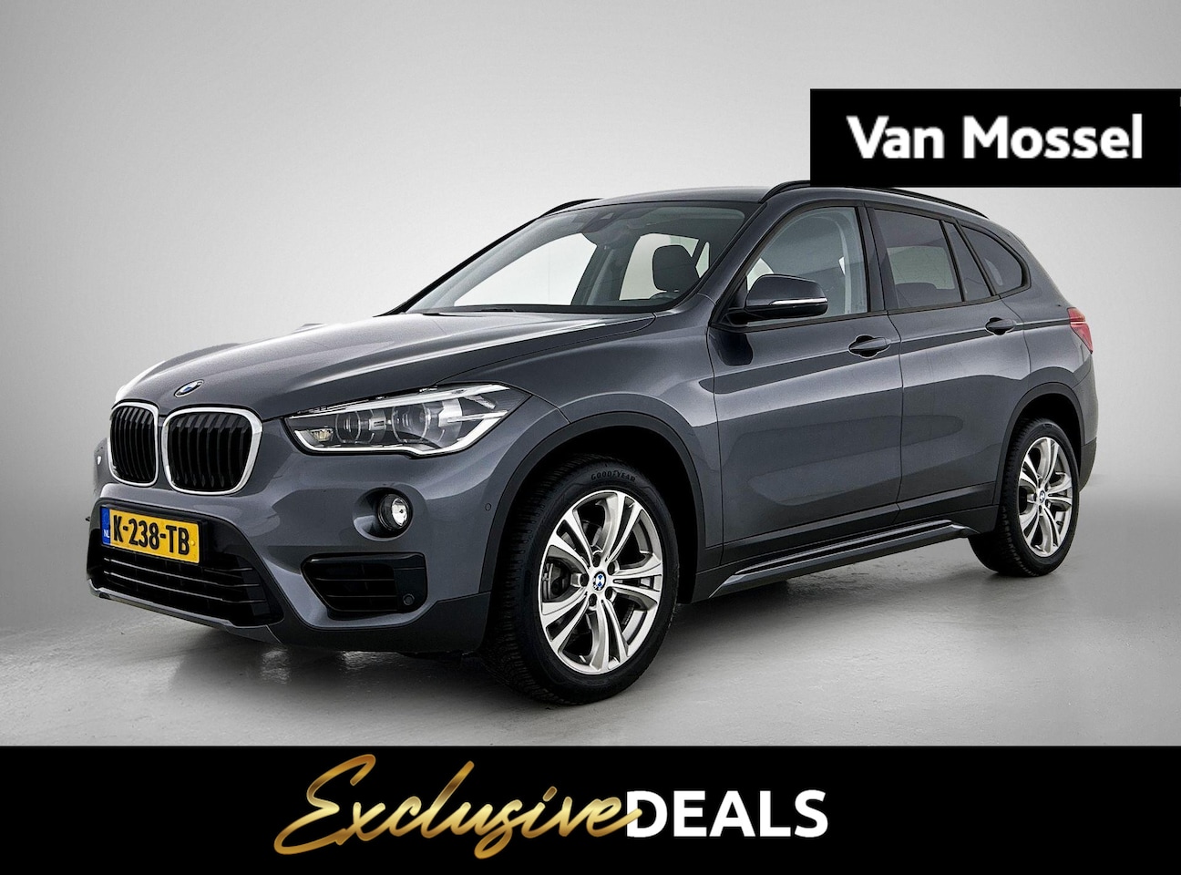 BMW X1 - sDrive18i High Executive | Verwarmbare Stoelen & Stuurwiel | Trekhaak | Elektrische Achter - AutoWereld.nl